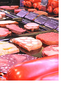  Fleisch & Wurst aus eigener Produktion · Bio-Fleisch erhältlich 